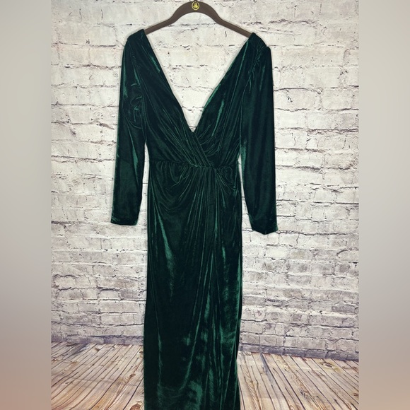 NWT 0 Lover Kiss Women Long Sleeve Velvet Formal Dress - Picture 4 of 9